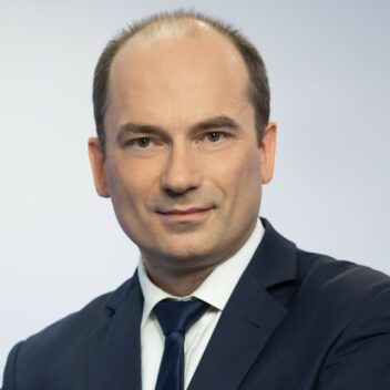 r.pr. Robert Lisicki